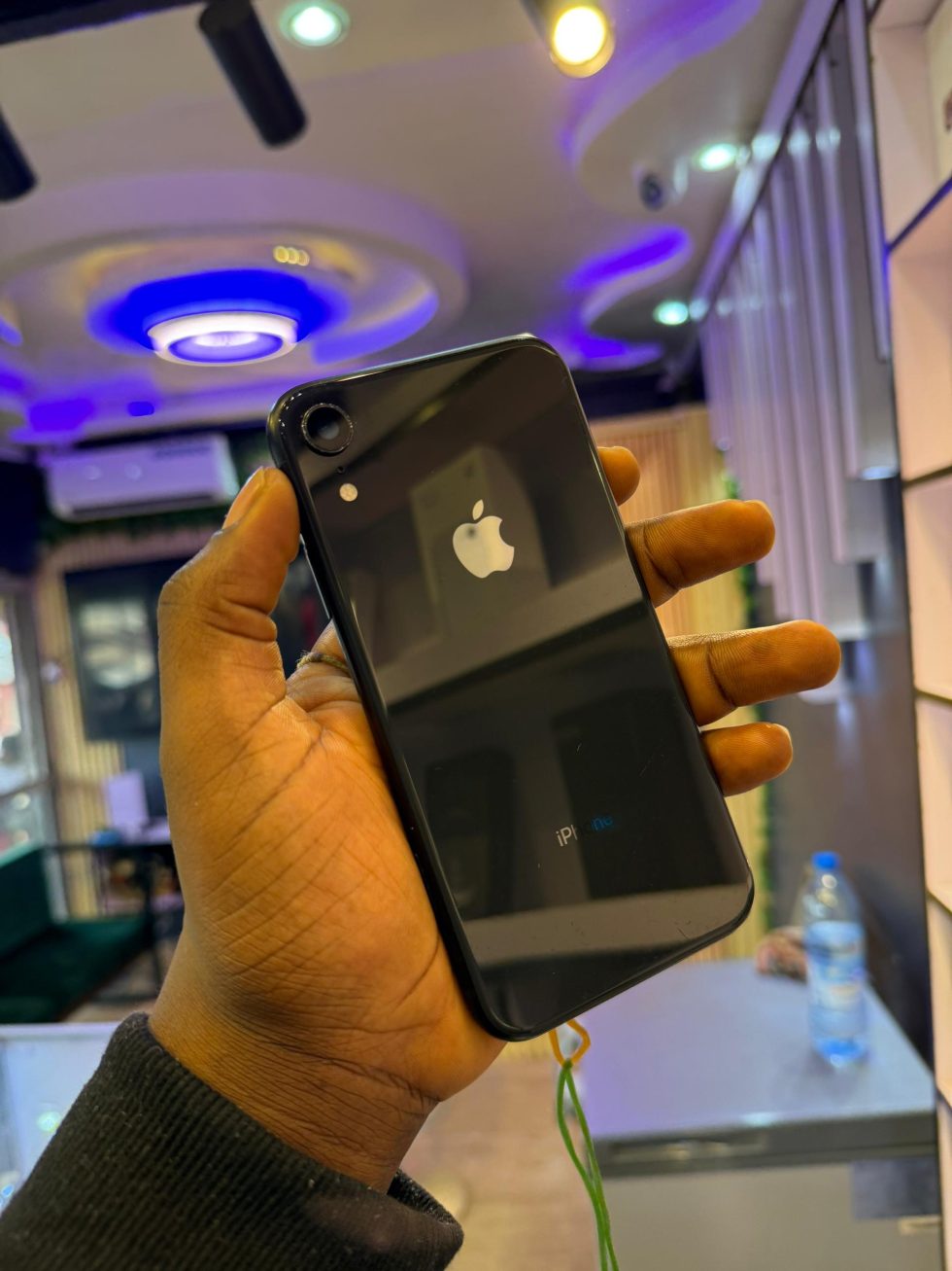 Iphone XR - Image 4